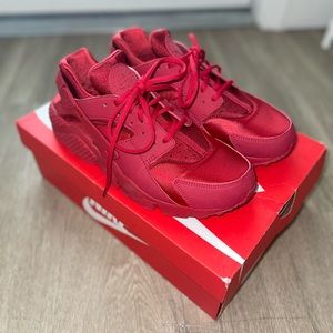 Brand New Red Nike Air Huarache